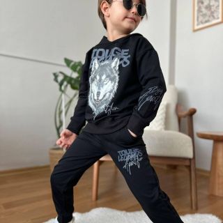Детски спортен комплект Koçak Kids с вълк – 11–12 години Детски спортен комплект Koçak Kids с вълк – 11–12 години